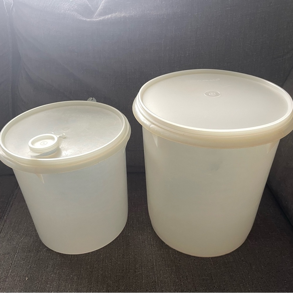 Vintage Tupperware White Kitchen Food Storage Set